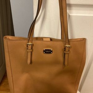 Michael Kors Tan Leather Purse/Tote
